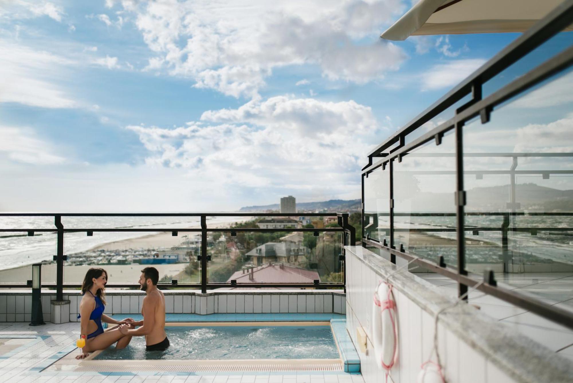 Hotel Royal Fermo Exterior photo